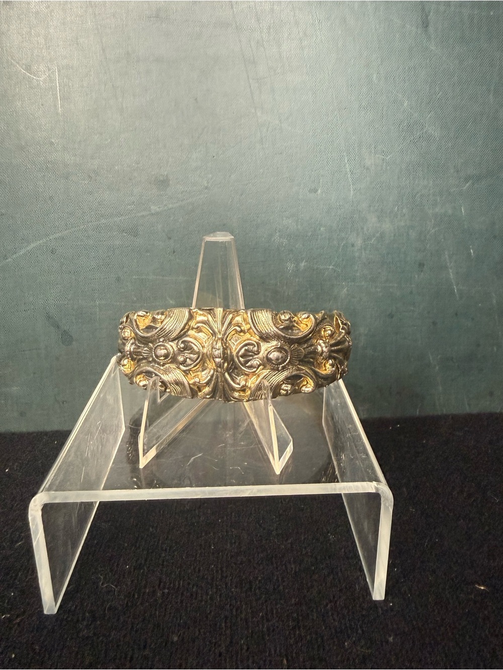 VTG Whiting Davis & Co Gold Tone Floral Cuff Bracelet